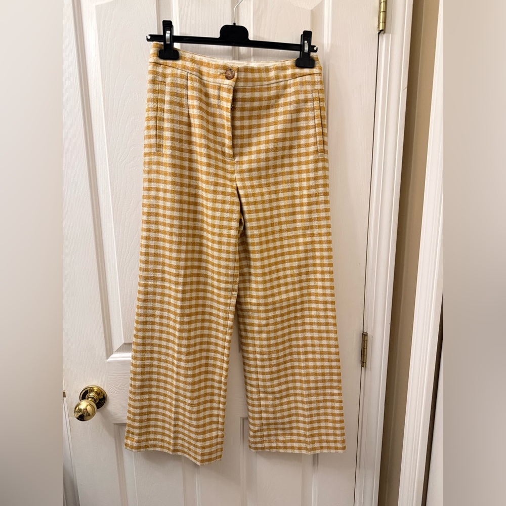 Sezane Martin crop trousers in an ochre check pattern - Picture 3 of 11